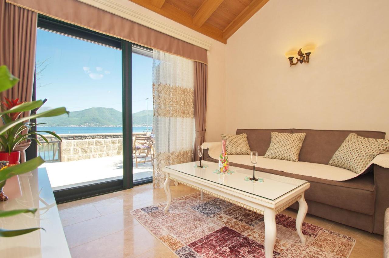Leut Stone Residence Teodo Esterno foto