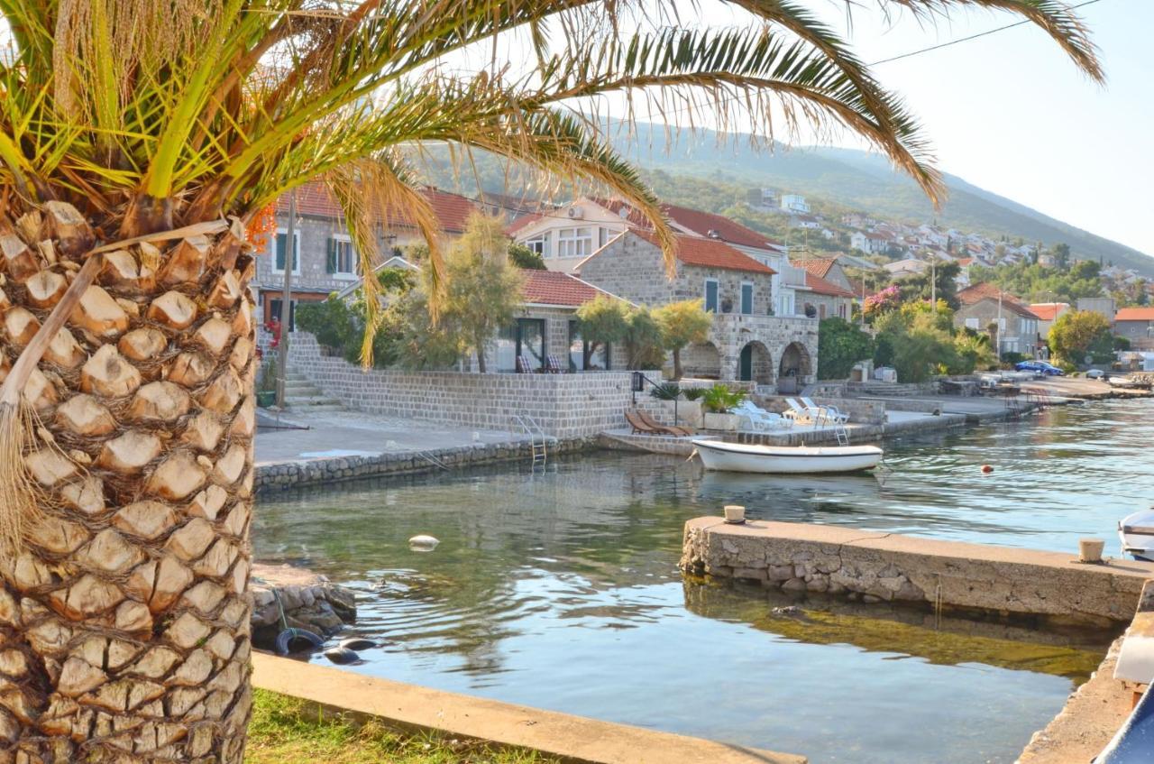 Leut Stone Residence Teodo Esterno foto