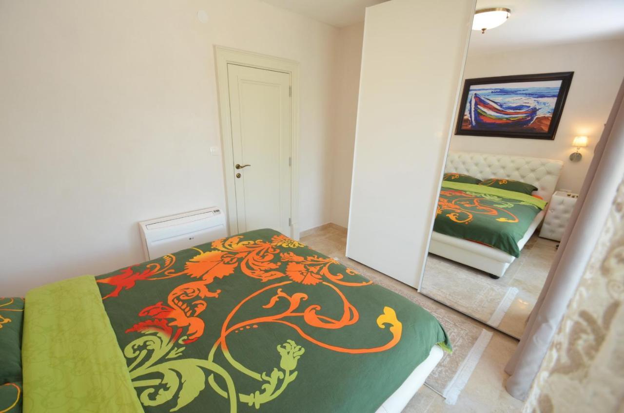 Leut Stone Residence Teodo Esterno foto