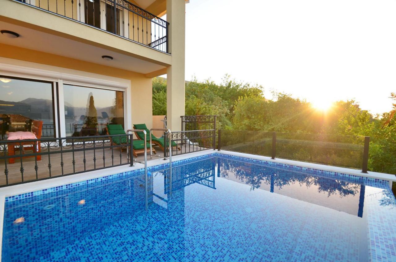 Leut Stone Residence Teodo Esterno foto