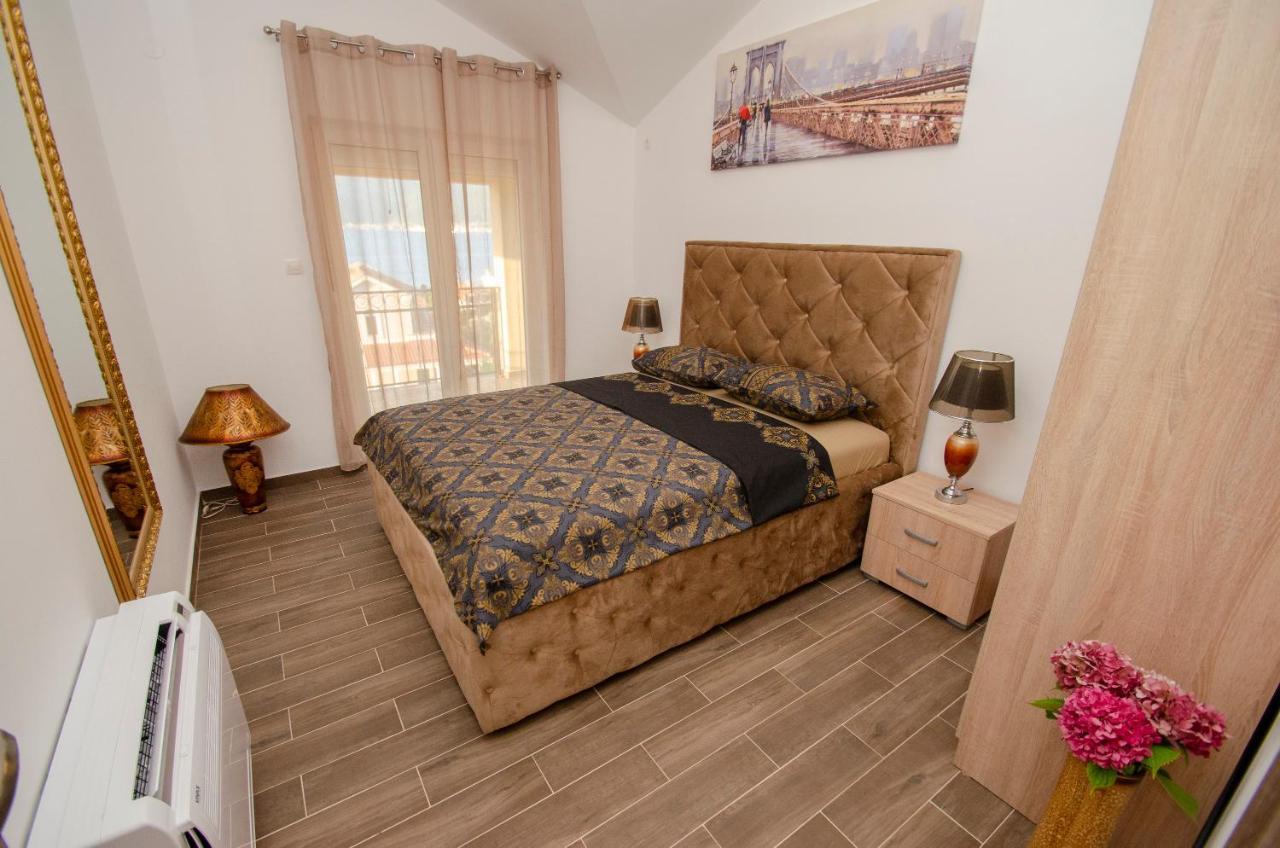 Leut Stone Residence Teodo Esterno foto