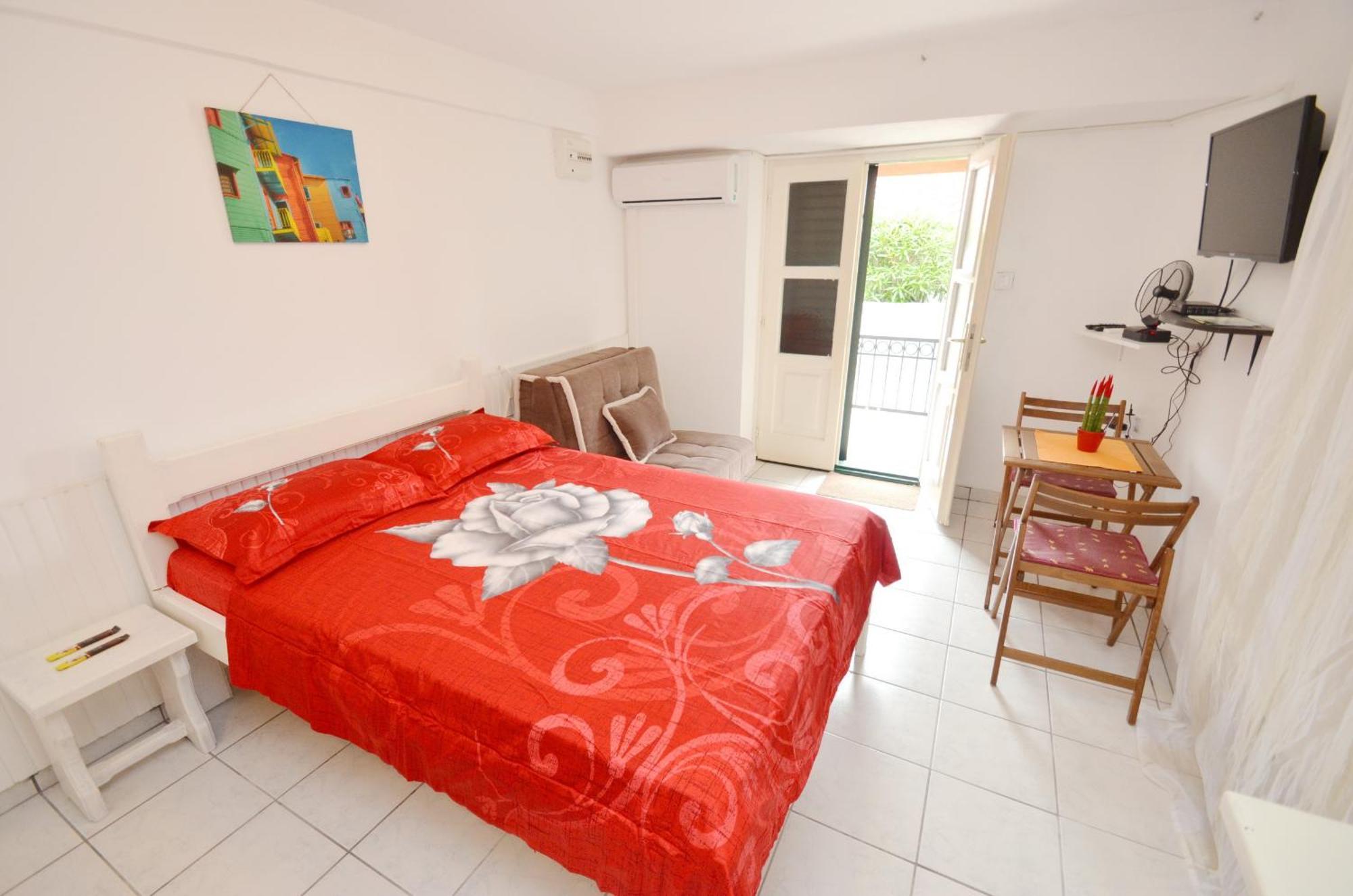 Leut Stone Residence Teodo Camera foto