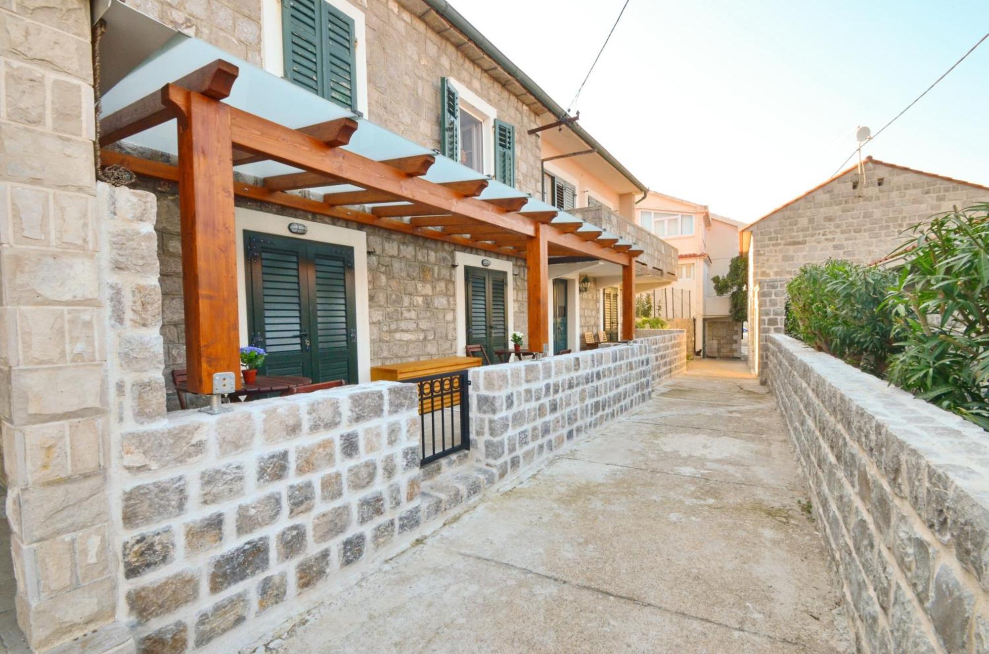 Leut Stone Residence Teodo Camera foto