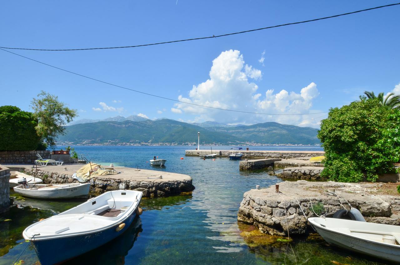 Leut Stone Residence Teodo Esterno foto
